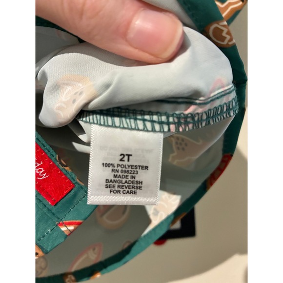 Magellan Outdoors Boys Holiday Cookies Fishing Shirt Shorts Set Green 2T NEW - Picture 6 of 7